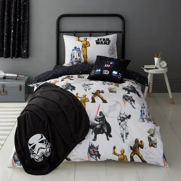 Disney Star Wars Glow in the Dark Duvet Cover and Pillowcase Set Polycotton, Duvet Cover Sets, Reversible 2 Disney Star Wars Glow in the Dark Duvet Cover and Pillowcase Set Polycotton, Duvet Cover Sets, Reversible - Image 2