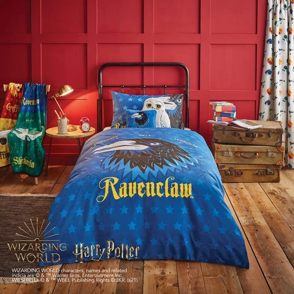 Harry Potter Ravenclaw House Reversible Duvet Cover and Pillowcase Set Duvet Cover Sets, Light Blue, Polycotton 2 Harry Potter Ravenclaw House Reversible Duvet Cover and Pillowcase Set Duvet Cover Sets, Light Blue, Polycotton - Image 2
