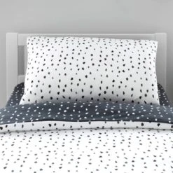 Dunelm Jersey Monochrome Spotted 100% Cotton Cot Bed / Toddler Duvet Cover and Pillowcase Set Reversible, Duvet Cover Sets -All Kids And Nursery Sales 2024 1000182135 alt02