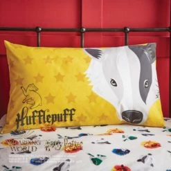 Harry Potter Hufflepuff House Reversible Duvet Cover and Pillowcase Set Polycotton, Yellow, Duvet Cover Sets -All Kids And Nursery Sales 2024 1000182146 alt03