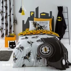 Batman Grey Reversible Glow in the Dark Duvet Cover and Pillowcase Set Kids, Polycotton, Dark Grey