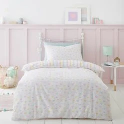 Dunelm Seersucker Hearts Reversible Duvet Cover and Pillowcase Set Duvet Cover Sets, MultiColoured, Polycotton