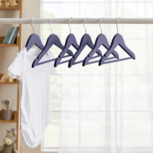 Dunelm Pack of 6 Kids Wooden Hangers Metal, Plain 1 Dunelm Pack of 6 Kids Wooden Hangers Metal, Plain