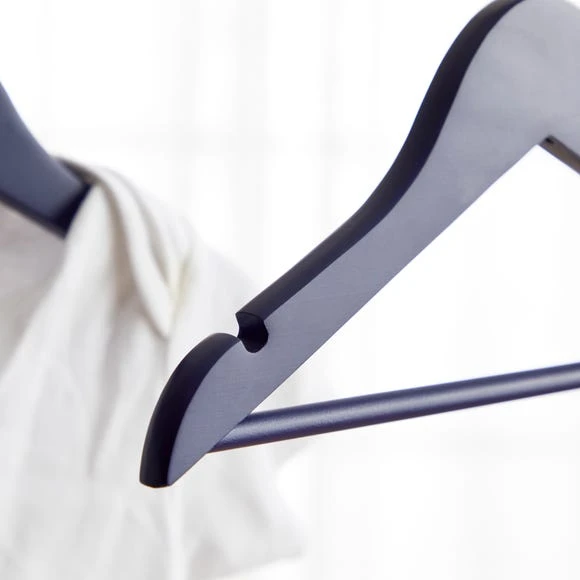 Dunelm Pack of 6 Kids Wooden Hangers Metal, Plain 2 Dunelm Pack of 6 Kids Wooden Hangers Metal, Plain - Image 2