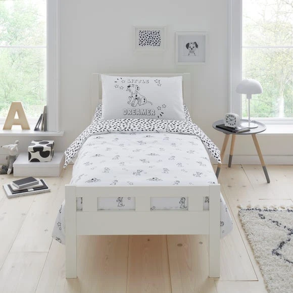 Disney 101 Dalmatians 100% Cotton Reversible Duvet Cover and Pillowcase Set Printed, Duvet Cover Sets, Animals 1 Disney 101 Dalmatians 100% Cotton Reversible Duvet Cover and Pillowcase Set Printed, Duvet Cover Sets, Animals