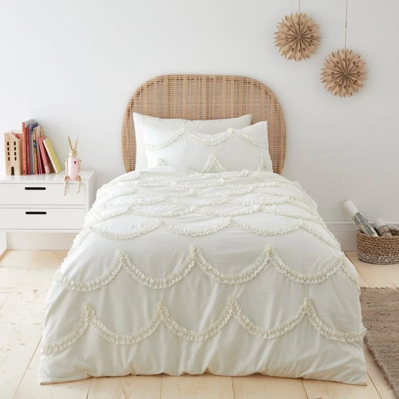 Dunelm Scallop Ruffle Duvet Cover and Pillowcase Set Kids, Duvet Cover Sets, Ivory 2 Dunelm Scallop Ruffle Duvet Cover and Pillowcase Set Kids, Duvet Cover Sets, Ivory - Image 2