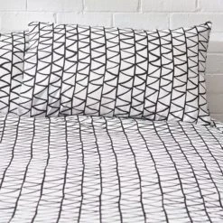 Style Lab Arizona Duvet Cover and Pillowcase Set Duvet Cover Sets, Black and white, Reversible -All Kids And Nursery Sales 2024 30748975 alt05