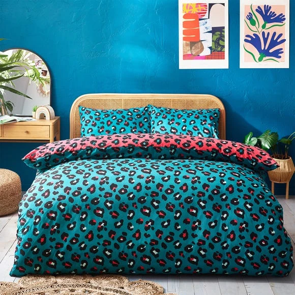 Style Lab Leopard Teal and Coral Duvet Cover and Pillowcase Set Duvet Cover Sets, Reversible, Teal (Green) 2 Style Lab Leopard Teal and Coral Duvet Cover and Pillowcase Set Duvet Cover Sets, Reversible, Teal (Green) - Image 2