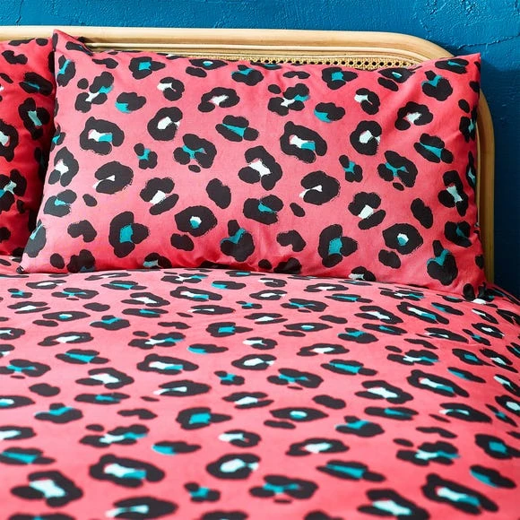 Style Lab Leopard Teal and Coral Duvet Cover and Pillowcase Set Duvet Cover Sets, Reversible, Teal (Green) 4 Style Lab Leopard Teal and Coral Duvet Cover and Pillowcase Set Duvet Cover Sets, Reversible, Teal (Green) - Image 4